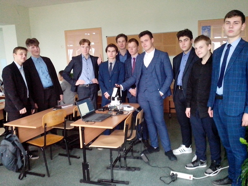 Занимаемся в Точке роста.